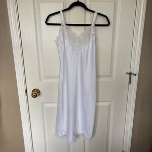 Vintage French Maid White Lace Slip Dress Nightgown Size 36 Made in Canada